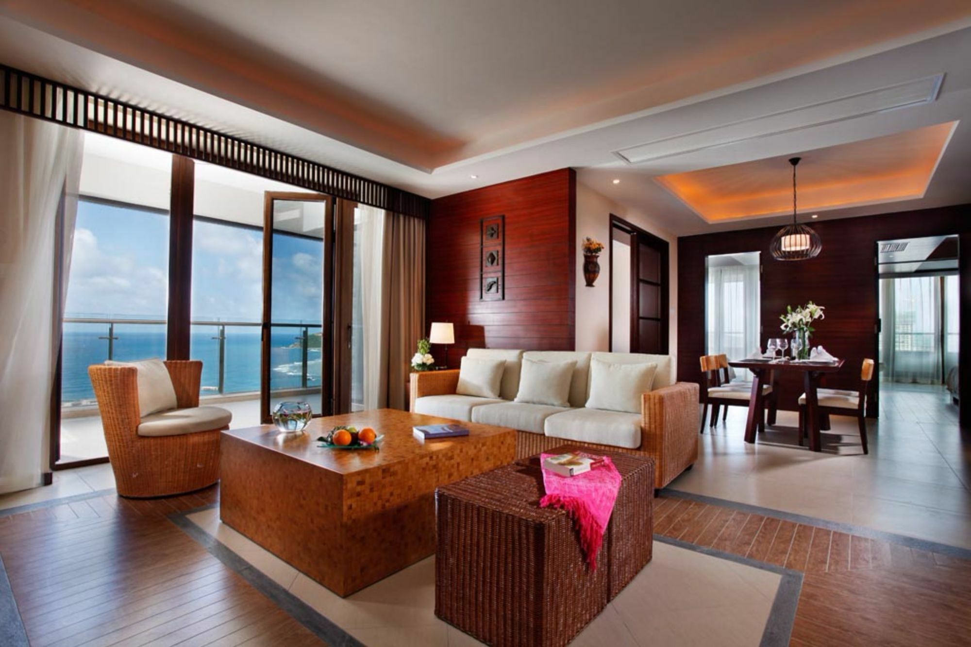 Serenity Coast All Suite Resort Tam Á Ngoại thất bức ảnh